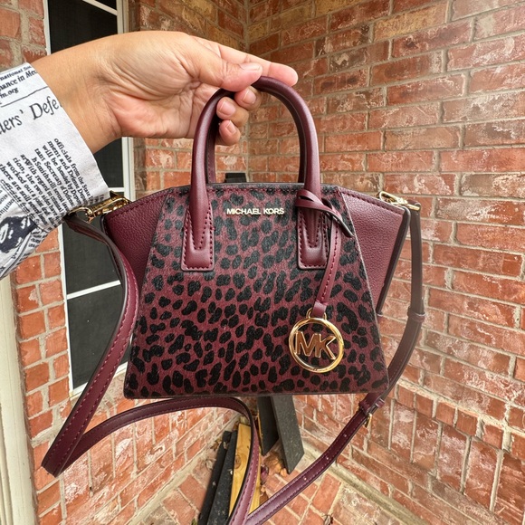 Michael Kors Avril XS Leather Handbag Satchel Crossbody Bag Oxi Blood Purse - Picture 1 of 13